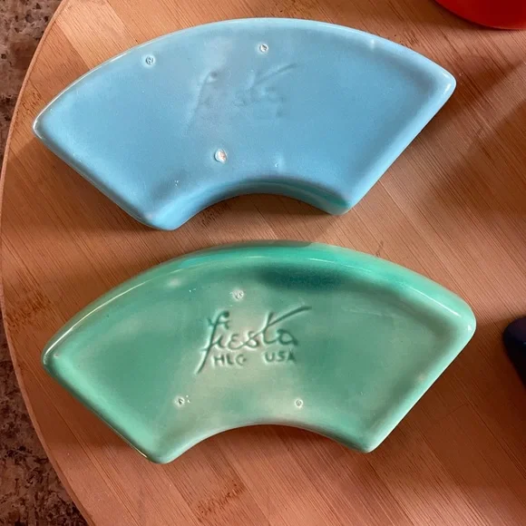 Vintage Fiesta Relish Tray EXCELLENT condition. Circa 1945. All original colors. - Picture 10 of 12